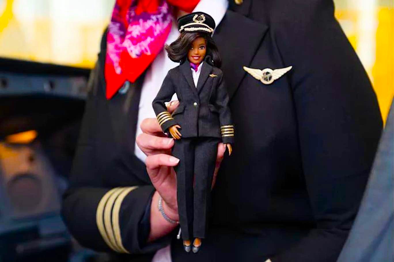 Rare!  Pilot dual employment, first officer caught flying for two airlines.